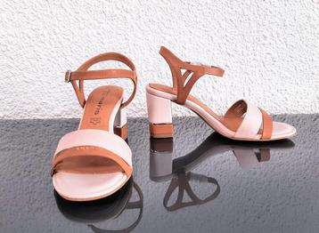 Tamaris sandalen met blokhak (7 cm)in 2 kleuren! Maat 37. beschikbaar voor biedingen