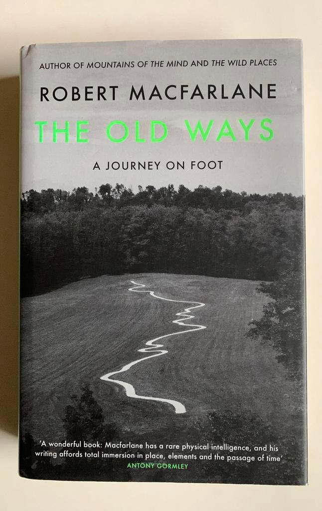 Robert Macfarlane - The old ways, Boeken, Reisverhalen, Zo goed als nieuw, Ophalen of Verzenden