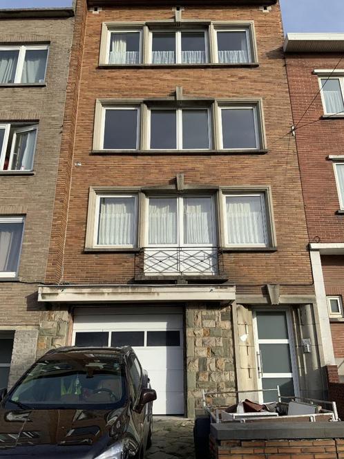 Investeringsgebouw: 3 appartementen + magazijn, garage voor, Immo, Huizen en Appartementen te koop, Brussel, 200 tot 500 m², Woning met bedrijfsruimte