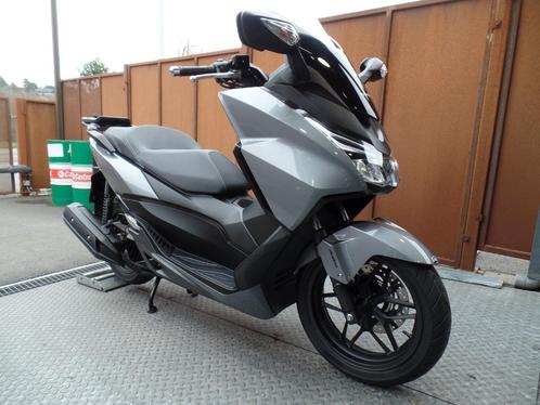 forza 125cm3 2017 permis B permis B, A garantie 1.2.3ans jhb, Motoren, Motoren | Honda, Bedrijf, Overig, meer dan 35 kW, 2 cilinders
