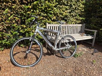 Minerva crossfiets beschikbaar voor biedingen