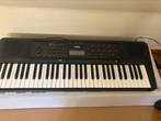 YAMAHA Keyboard PSR-E273, Muziek en Instrumenten, 61 toetsen, Zo goed als nieuw, Yamaha, Ophalen