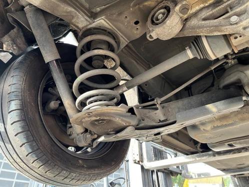 Wielnaaf achter van een Mercedes Vito, Auto-onderdelen, Remmen en Aandrijving, Mercedes-Benz, Gebruikt, 3 maanden garantie