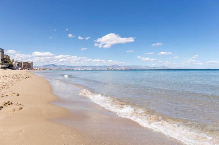 appartement 3ch bord de mer a alicante, Immo, Buitenland, Spanje, Appartement, Dorp