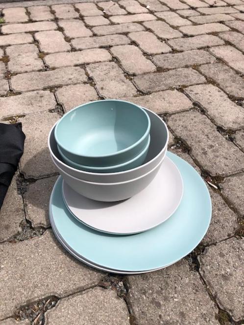 Borden en kommetjes point-virgule kamperen, Caravans en Kamperen, Kampeeraccessoires, Zo goed als nieuw, Ophalen