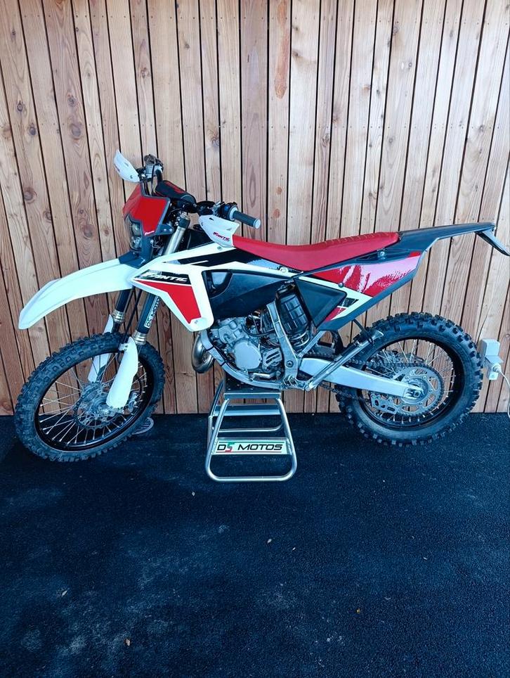 Fantic 125 XE Enduro uit het jaar 2022, Motoren, Overige Motoren, 11 kW of minder, 1 cilinder, Ophalen