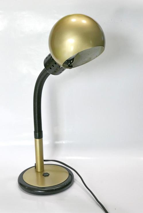 Lampe de table ou bureau Aluminor F1970's rare couleur dorée, Antiek en Kunst, Antiek | Verlichting, Ophalen
