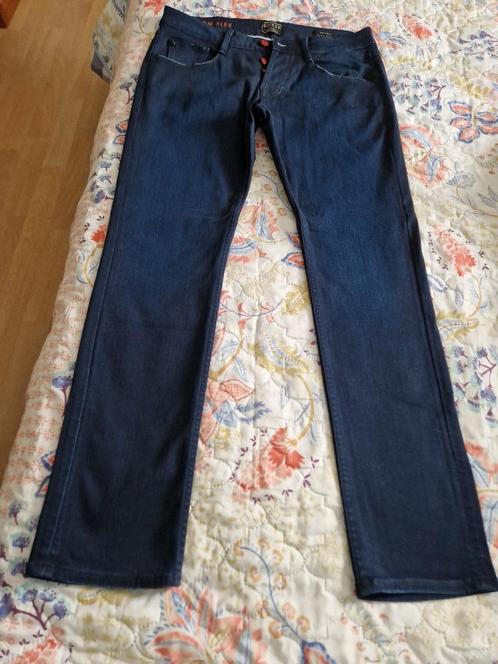 Jeans Guess W33/L34 (L), Kleding | Heren, Spijkerbroeken en Jeans, Zo goed als nieuw, W33 - W34 (confectie 48/50), Blauw, Ophalen of Verzenden
