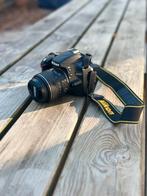 Nikon D3200 body + lens 18-55mm, Audio, Tv en Foto, Ophalen of Verzenden, Zo goed als nieuw, Nikon
