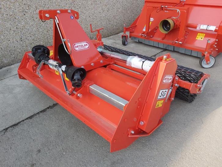 ORTOLAN ANDREA SG 160 steenbegraafmachine, Zakelijke goederen, Landbouw | Onderdelen | Banden, Velgen en Assen, Ophalen