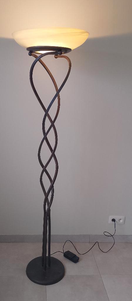 Tweedehands staande lamp met dimmer – in zeer goede staat, Maison & Meubles, Lampes | Lampadaires, Utilisé, 150 à 200 cm, Enlèvement
