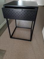 metalen nachtkastje industrieële stijl 35€, Ophalen, Minder dan 45 cm, Metaal of Aluminium, 55 tot 70 cm