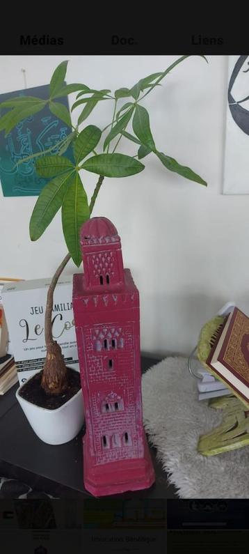 Decoratieve klei koutoubiya  beschikbaar voor biedingen