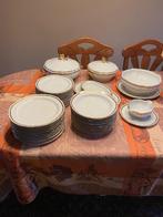 45-delig servies set, Antiek en Kunst, Ophalen