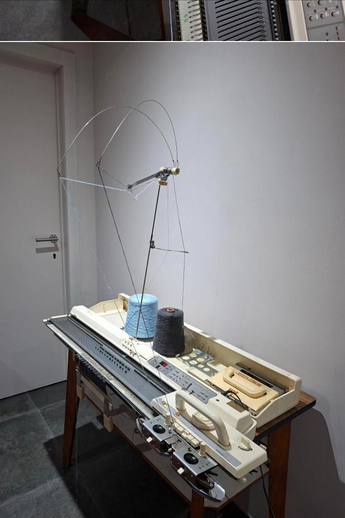 Computer gestuurde breimachine brother KH900, Hobby & Loisirs créatifs, Tricot & Crochet, Utilisé, Enlèvement