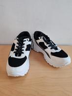 Basket neuve ultra confortable taille 39/40, Ophalen of Verzenden, Nieuw