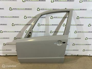 Portier Voor Links NIEUW ORIGIINEEL Suzuki SX4 6800279J00 beschikbaar voor biedingen