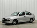 - Seat Cordoba - 1.4 Benzine - 130.000km - Opendak - BJ 2000, Voorwielaandrijving, Elektrische ramen, Stof, 4 cilinders