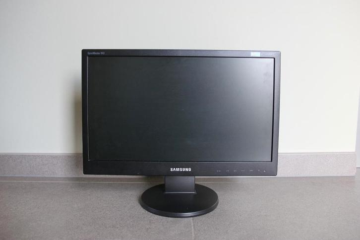 Samsung SyncMaster 943 - 19" monitor, Computers en Software, Monitoren, Gebruikt, VGA, Ophalen