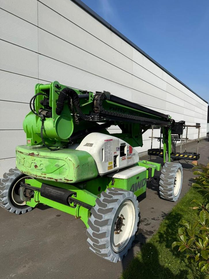 Plateforme de travail aérienne 4x4 Niftylift de 21 mètres, Articles professionnels, Machines & Construction | Ascenseurs, Échafaudages & Échelles