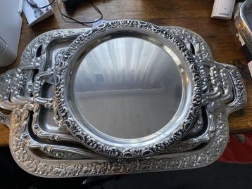 15 Vintage serveerschalen uit de jaren 1960 beschikbaar voor biedingen