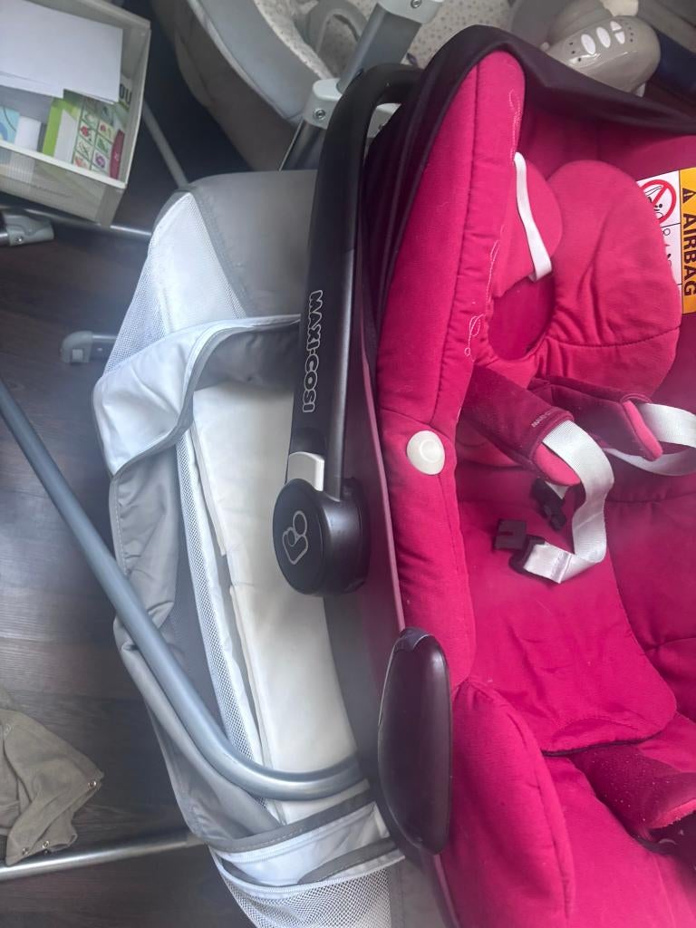 MAXI-COSI PEBBLE, Comme neuf, Enlèvement, Ceinture de sécurité ou Isofix, 0 à 10 kg