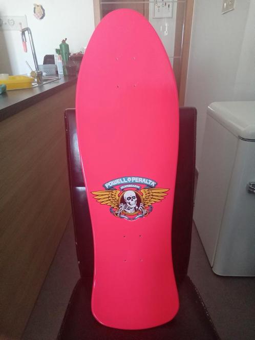 Powell Peralta Steve Saiz Totem Pink skateboard deck., Sport en Fitness, Skateboarden, Zo goed als nieuw, Skateboard, Ophalen of Verzenden