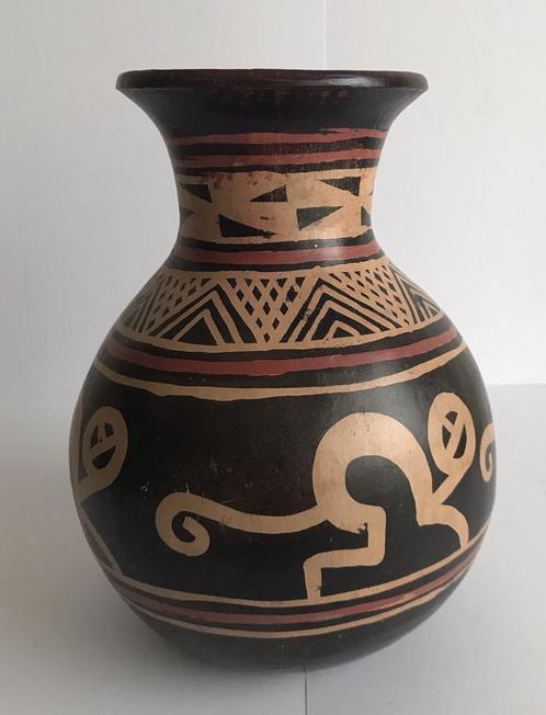 Vase terre cuite décoré de singes, Amérique du Sud, 1980/90, Antiquités & Art, Art | Art non-occidental