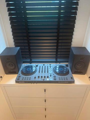 Pioneer DDJ-FLX6 in nieuwstaat met ADAM monitor set beschikbaar voor biedingen