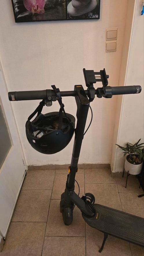 Segway Ninebot G2 Max US Versie 35 Kmh + Helm/telefoonhouder, Fietsen en Brommers, Steps, Gebruikt, Elektrische step (E-scooter)