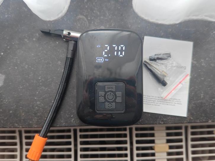 Draagbare auto-inflator, automatische stop 10 bar, Doe-het-zelf en Bouw, Compressors, Zo goed als nieuw, 6 tot 10 bar, Minder dan 25 liter