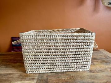 Grand panier (osier) beschikbaar voor biedingen