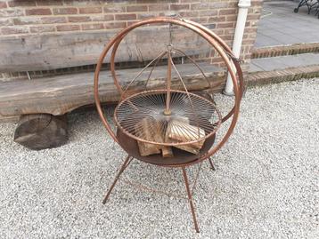 Barbecue / vuurschaal beschikbaar voor biedingen