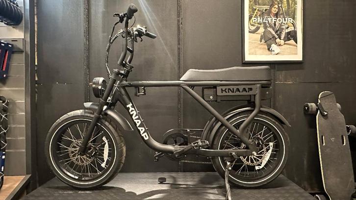 KNAAP AMS X (showroommodel), Auto diversen, Overige Auto diversen, Ophalen