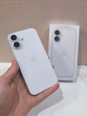 iPhone 16 met 128 GB witte 100% batterij beschikbaar voor biedingen
