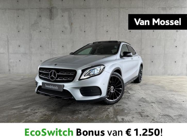 Mercedes-Benz GLA 180 AMG LINE + TREKHAAK + PANORAMISCH DAK, Auto's, Mercedes-Benz, Bedrijf, Te koop, GLA, 360° camera, Electronic Stability Program (ESP)