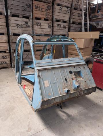Carrosserie 2CV6  beschikbaar voor biedingen
