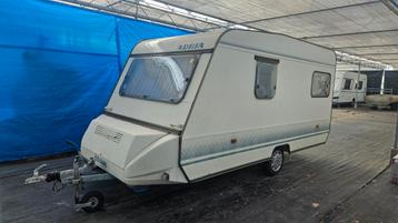 Adria Caravan klaar om te kamperen beschikbaar voor biedingen