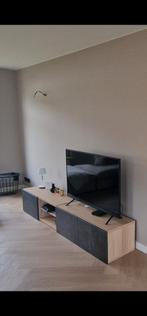 Tv meubel (dient opgehangen te worden), Enlèvement