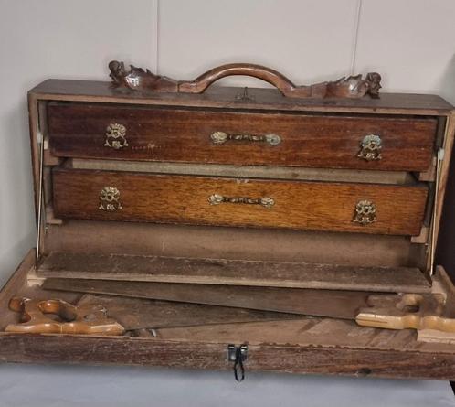 Grand coffre de menuisier en bois avec 2 tiroirs, Antiquités & Art, Antiquités | Outils & Instruments, Enlèvement ou Envoi