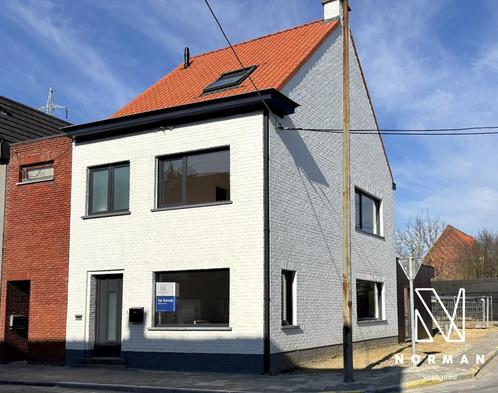 Huis te koop in Deerlijk, 3 slpks, Immo, Huizen en Appartementen te koop, Vrijstaande woning