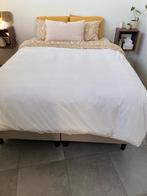Boxspring 140x200, Ophalen, Zo goed als nieuw, Beige