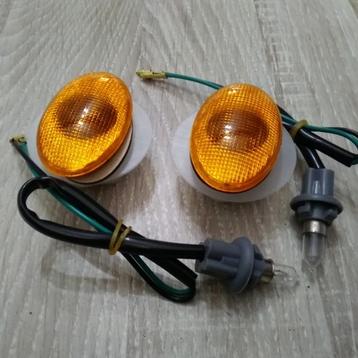 Knipperset voor autoaanhangwagen, kampeerauto, caravan enz. beschikbaar voor biedingen