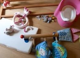 pot babybjorn, porte manteau Haba, réhausseur enfant 3à5e/P, Kinderen en Baby's, Traphekjes, Zo goed als nieuw, Hout, Ophalen