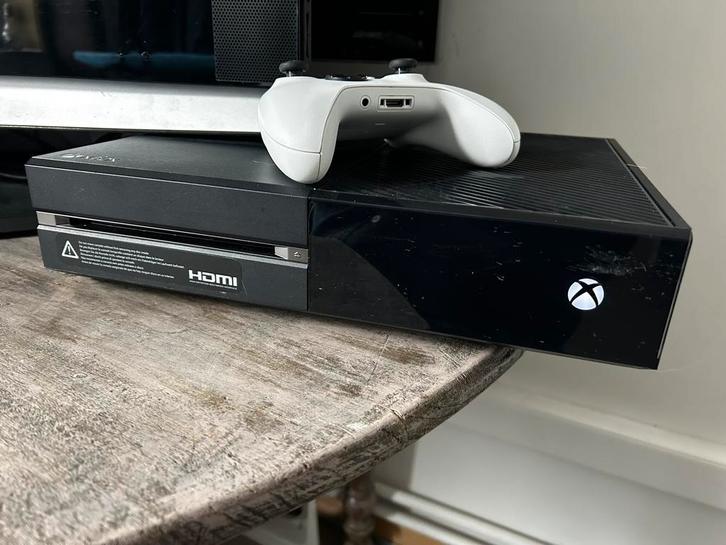 Pack Xbox One 1 To + Kinect + Manette + TV Samsung 37”, Games en Spelcomputers, Spelcomputers | Xbox One, Gebruikt, Xbox One, 1 TB