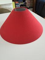 Een lampenkap met rode stof bekleed., Huis en Inrichting, Ophalen, Zo goed als nieuw, Rood