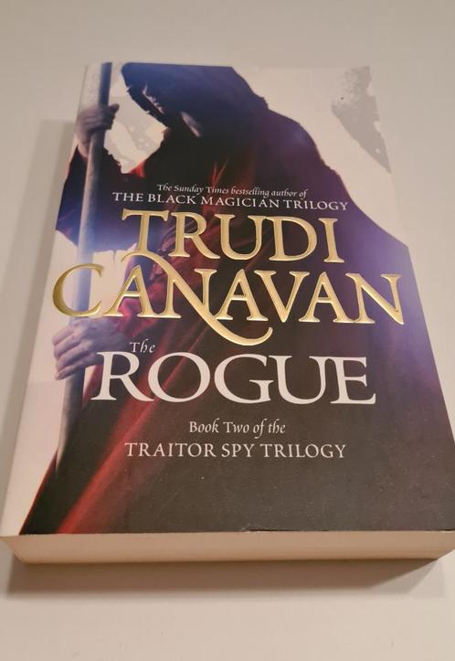 Trudi Canavan: The Rogue Book 2 of the Traitor Spy Trilogy E, Boeken, Fantasy, Zo goed als nieuw, Ophalen