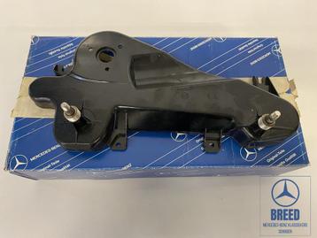 NOS ruitenwissermechaniek voor Mercedes-Benz W116 beschikbaar voor biedingen