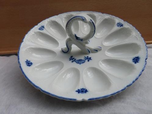Gerold Porselain Bavaria Fabriqué en porcelaine d'Allemagne, Antiquités & Art, Antiquités | Plateaux, Enlèvement ou Envoi