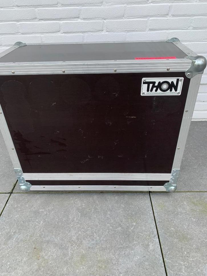 Thomann Fender flight case voor HR of Blues deluxe, Muziek en Instrumenten, Behuizingen en Koffers, Gebruikt, Speaker of Versterker